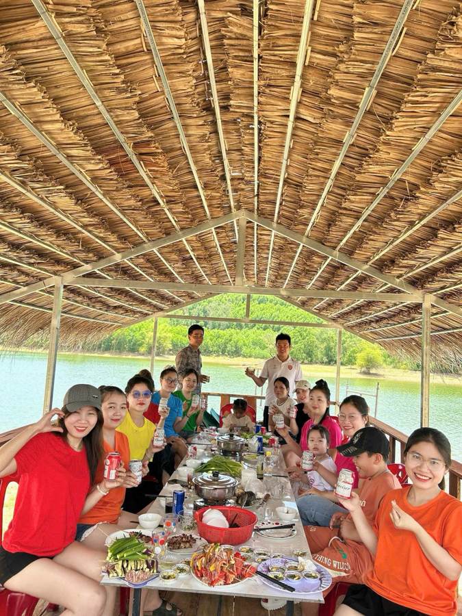 Team An Tâm dã ngoại